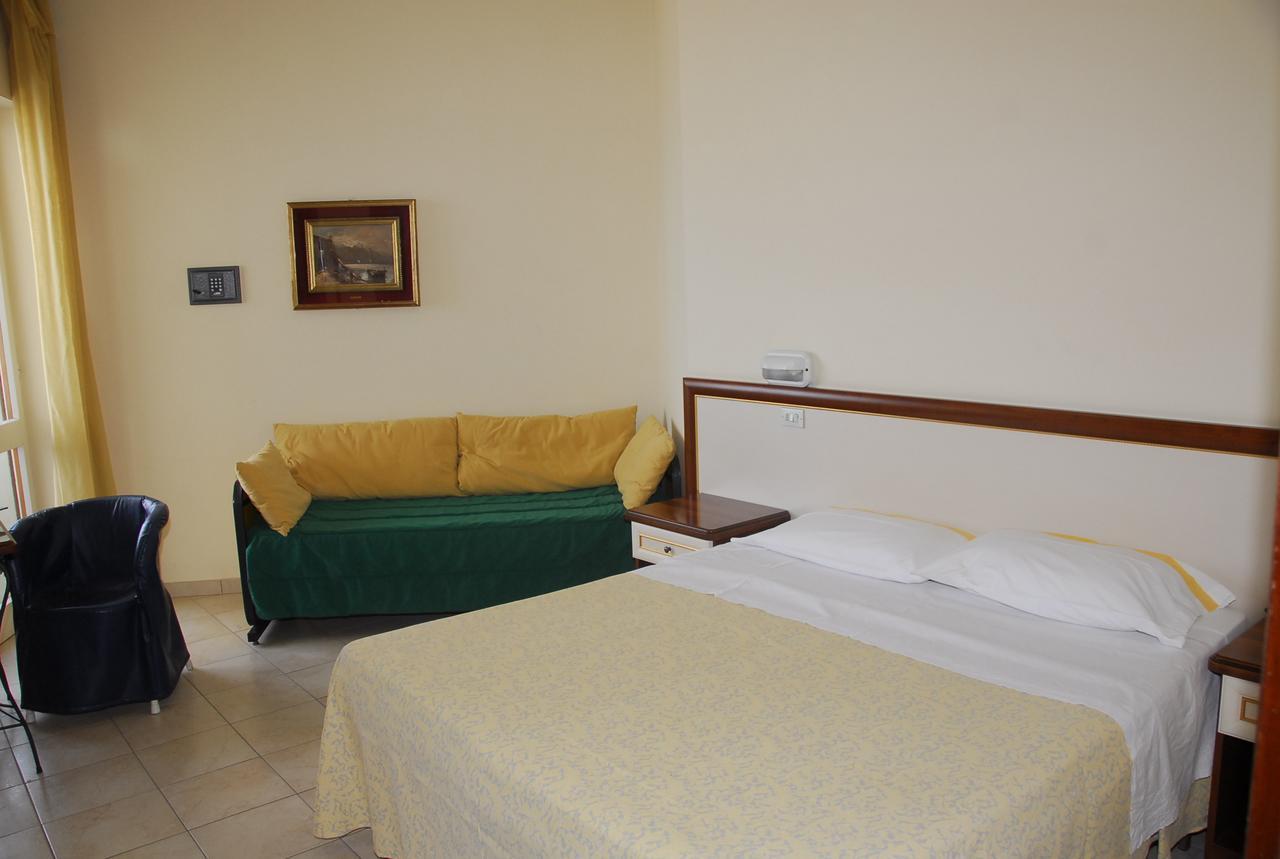 Hotel Nettuno Cattolica Zewnętrze zdjęcie