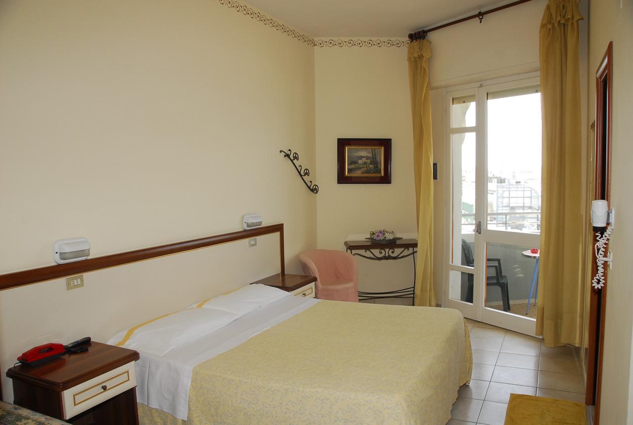Hotel Nettuno Cattolica Zewnętrze zdjęcie