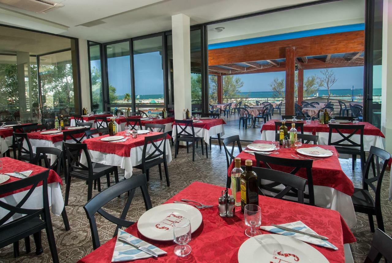 Hotel Nettuno Cattolica Zewnętrze zdjęcie