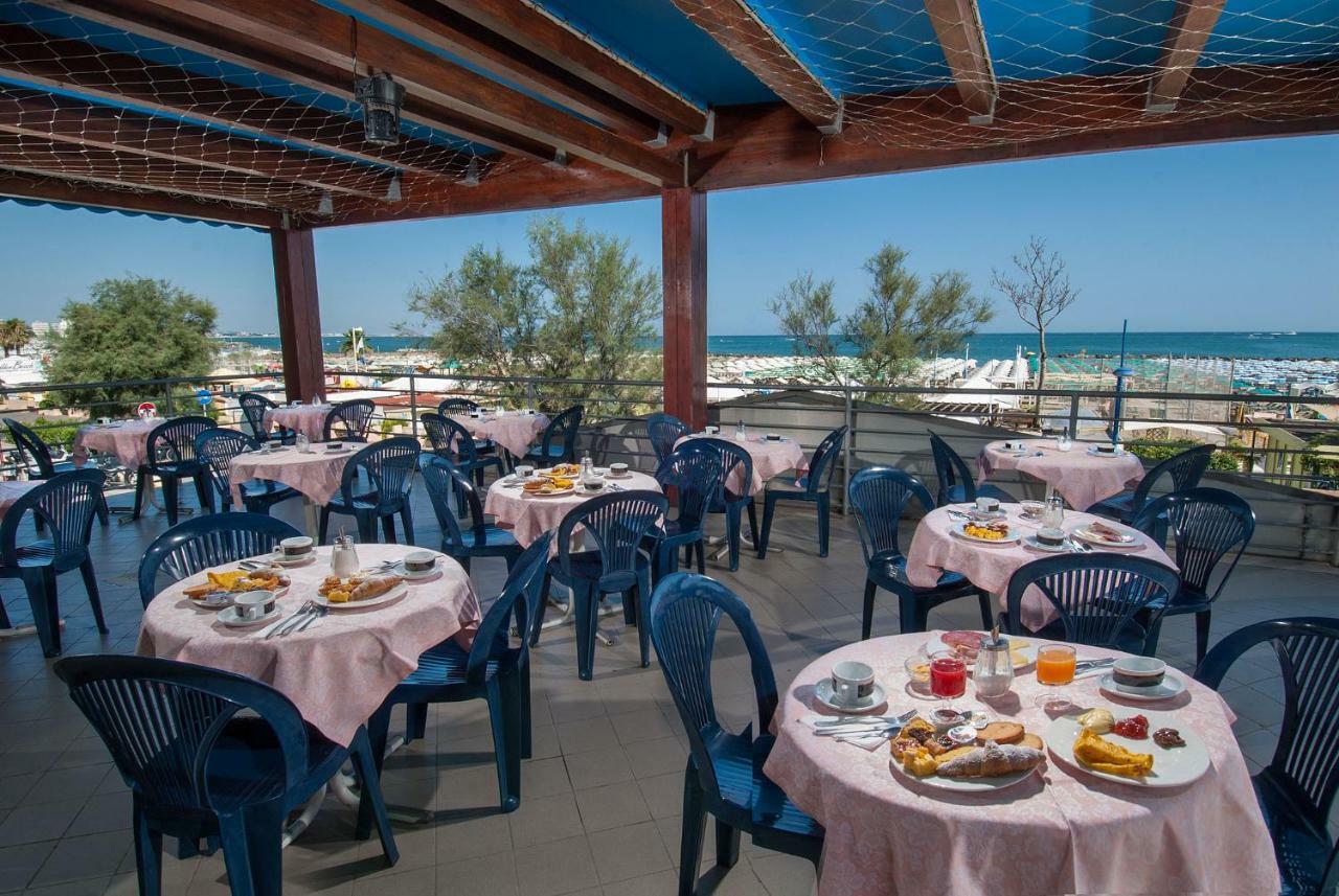 Hotel Nettuno Cattolica Zewnętrze zdjęcie