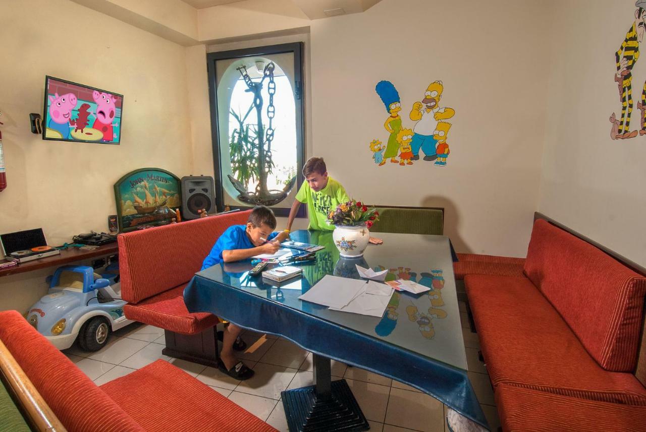 Hotel Nettuno Cattolica Zewnętrze zdjęcie