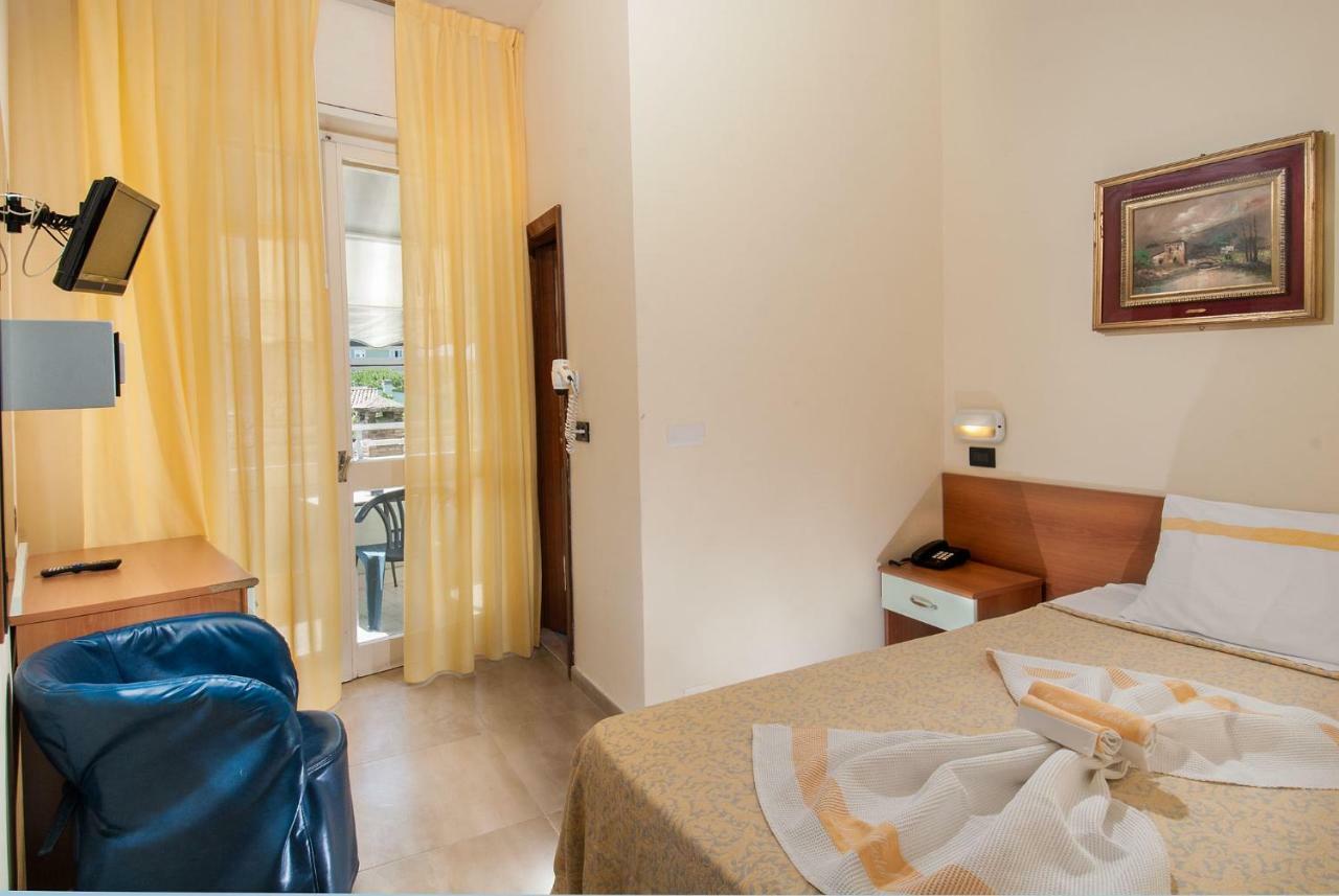 Hotel Nettuno Cattolica Zewnętrze zdjęcie