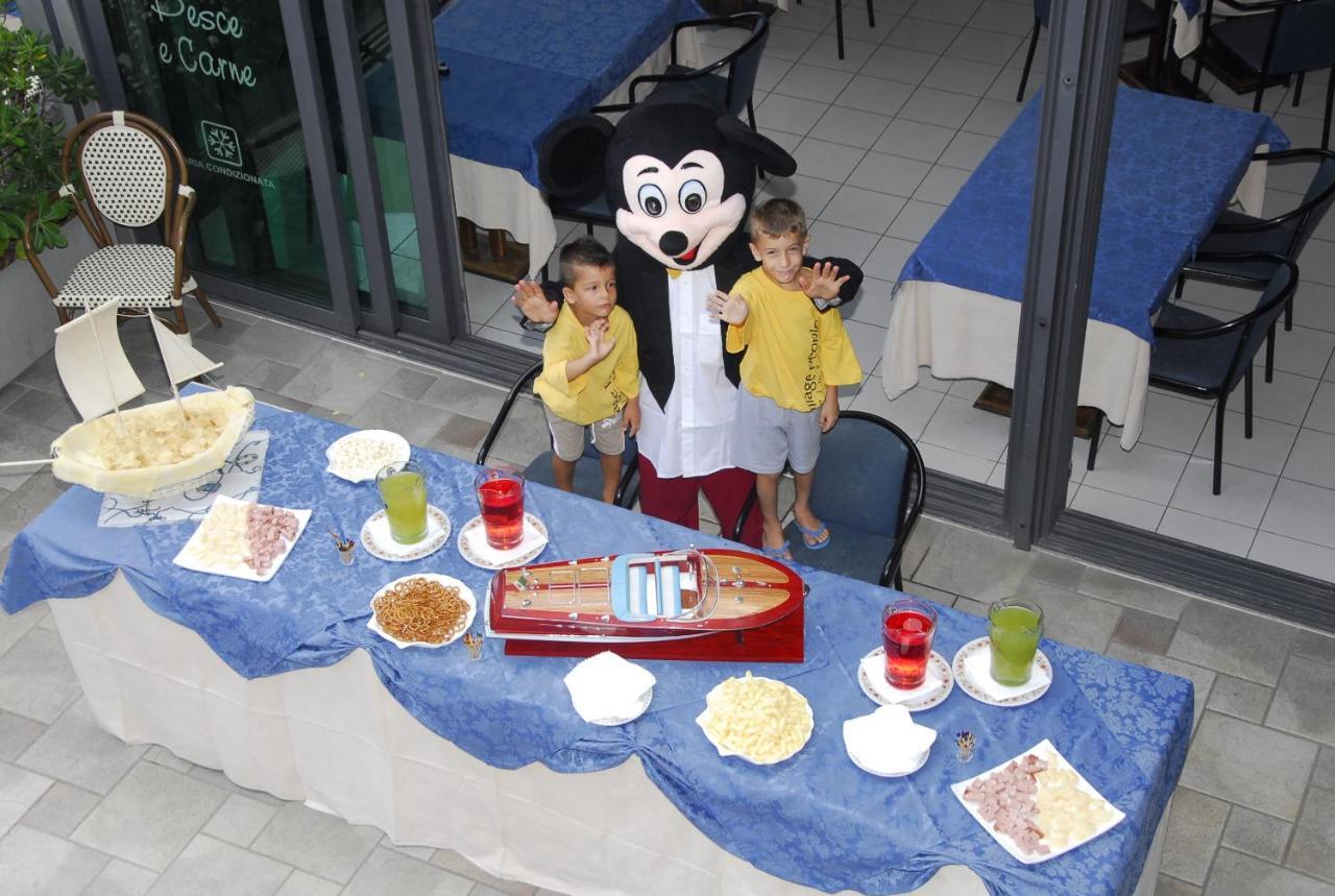 Hotel Nettuno Cattolica Zewnętrze zdjęcie