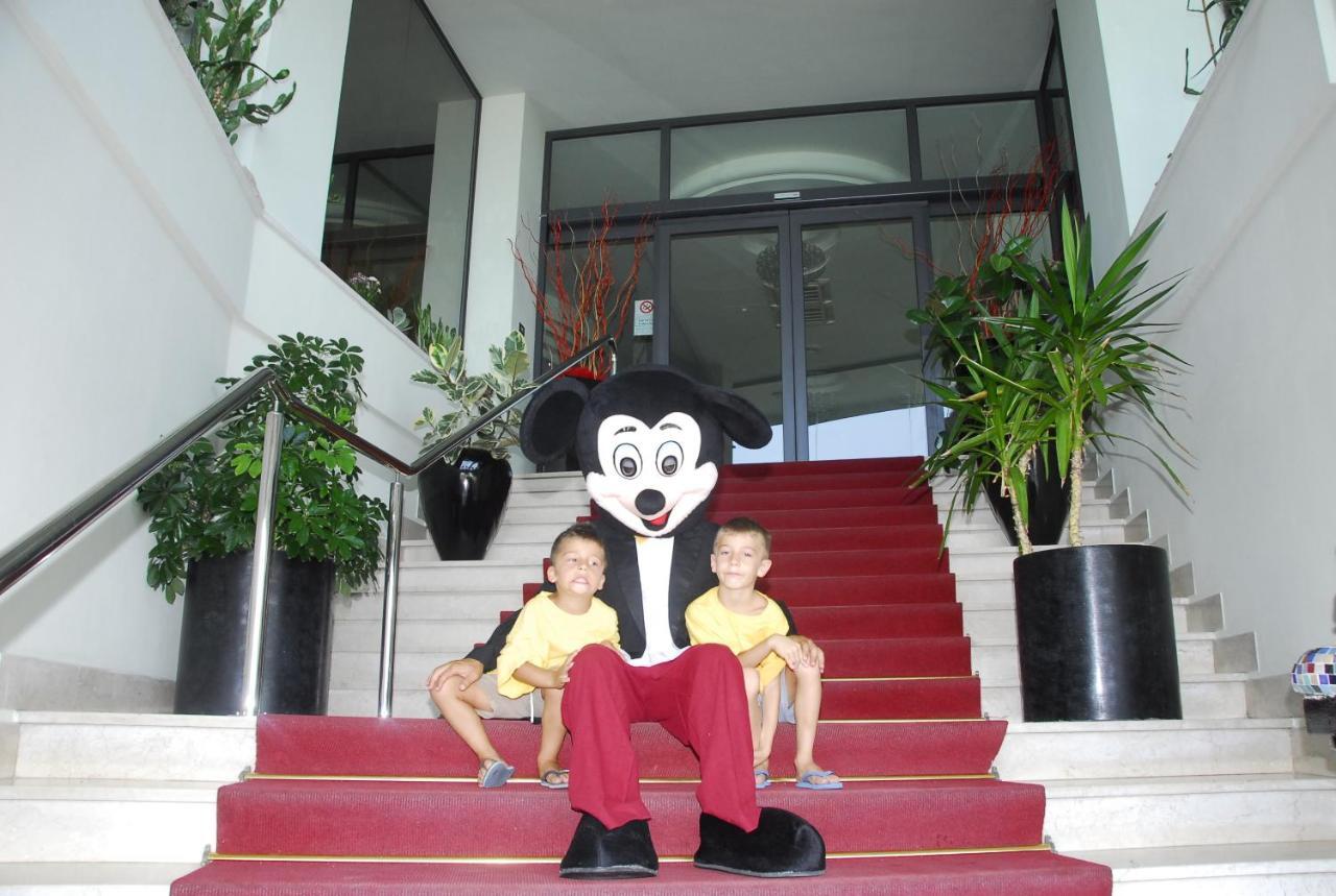 Hotel Nettuno Cattolica Zewnętrze zdjęcie