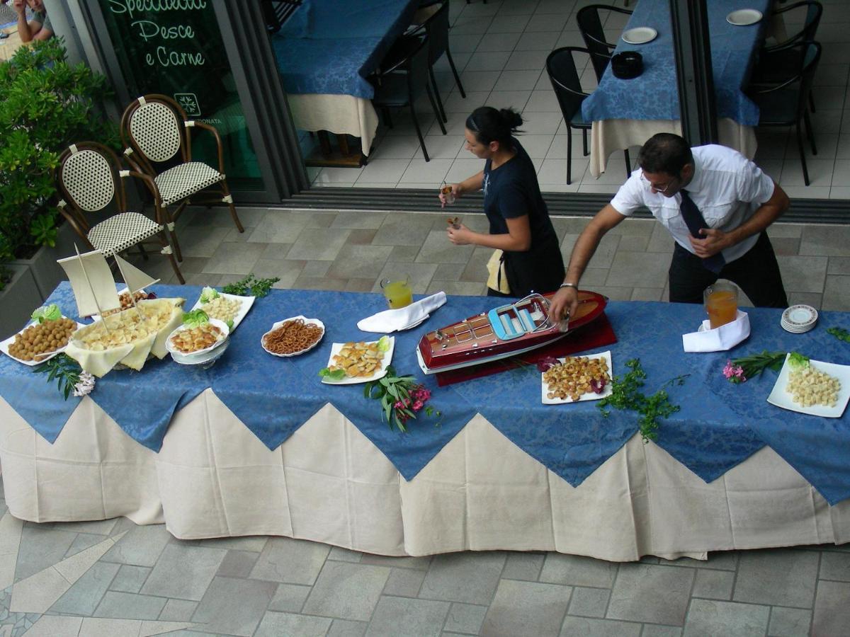 Hotel Nettuno Cattolica Zewnętrze zdjęcie